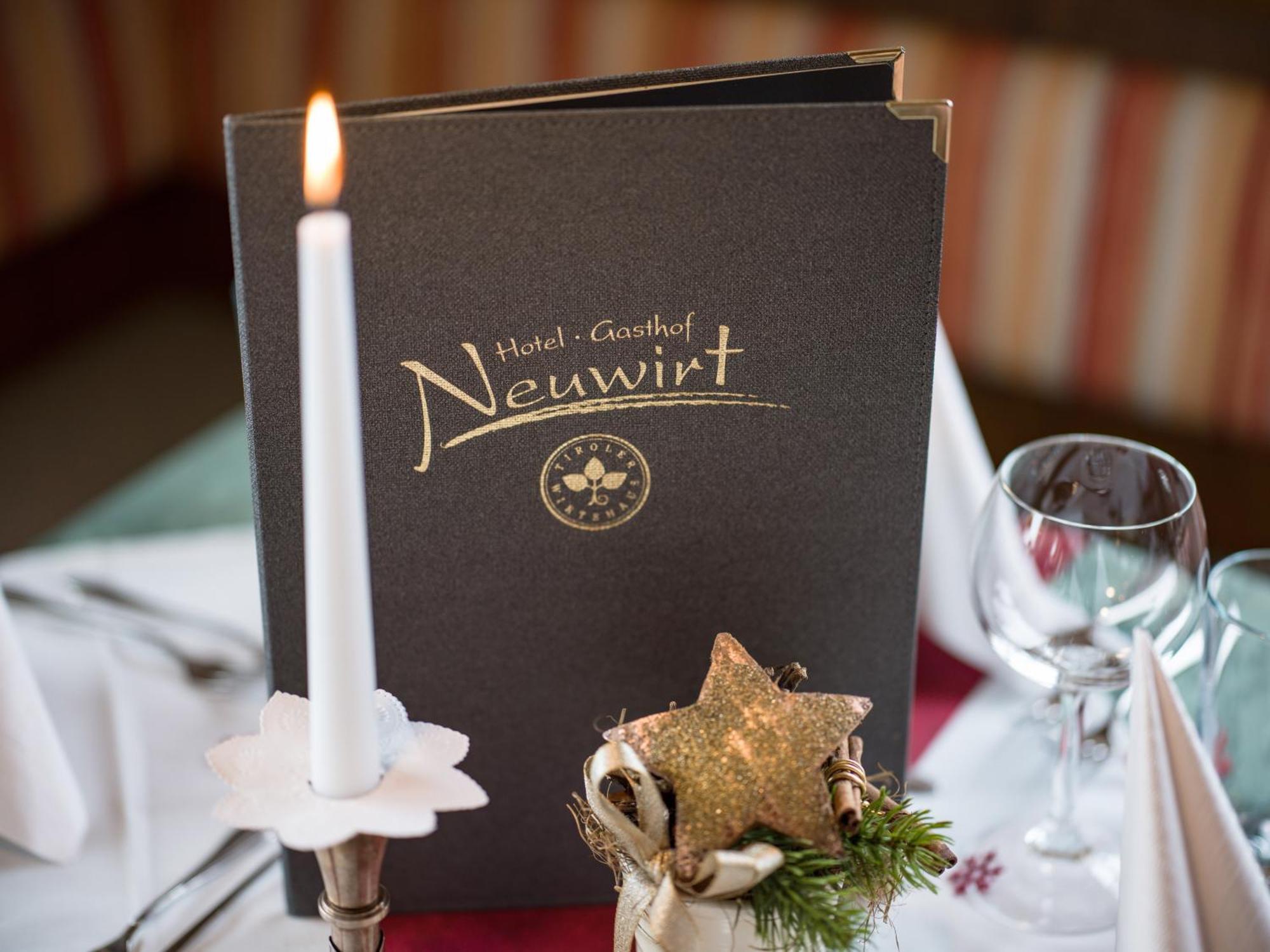 Hotel Neuwirt ブーヘン エクステリア 写真